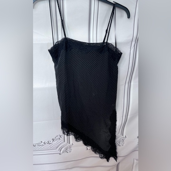 NWT ZARA POLKA DOT ASYMMETRICAL TOP 2025 COLLECTION  SIZE XS 
🚨firm price - Picture 7 of 15